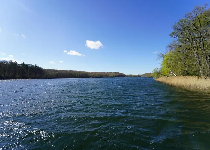 Дом отдыха Lesny Zakatek 2 Nad Jeziorem Wartkowo